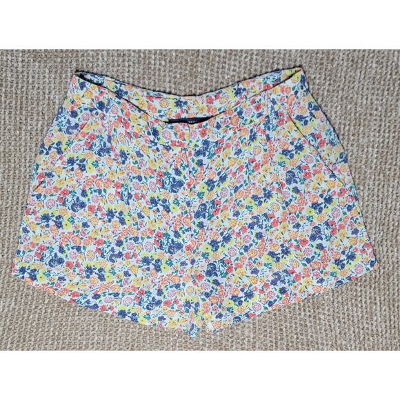FRENCH CONNECTION Shorts size 8 Retro 90´s Floral Pockets - Picture 1 of 4